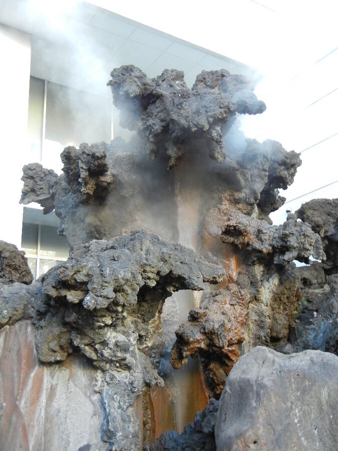 Oyu hot-spring geyser in Atami