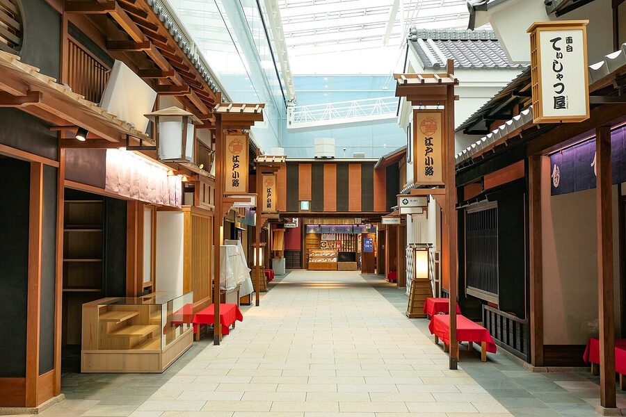 Edo Koji shopping street inside Haneda Terminal 3