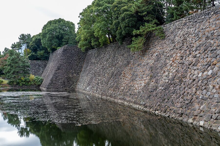 Empty Honmaru lawn at Tokyo Imperial Palace East Gardens