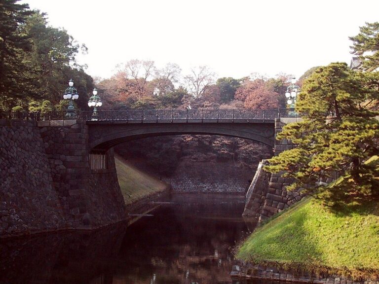 Visiting the Imperial Palace in Tokyo