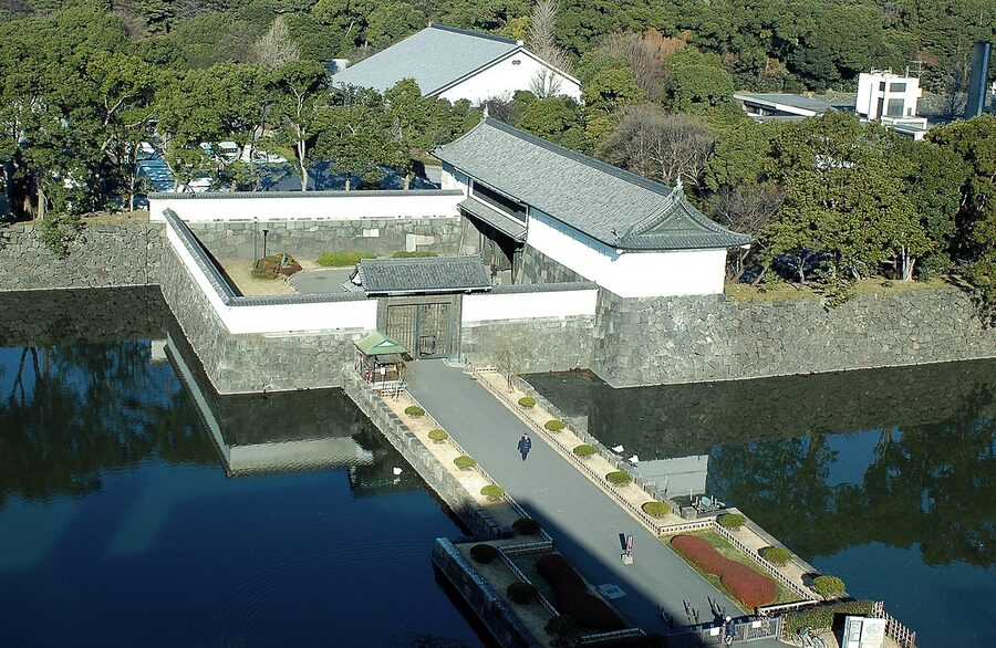 Otemon gate entrance to Tokyo Imperial Palace East Gardens