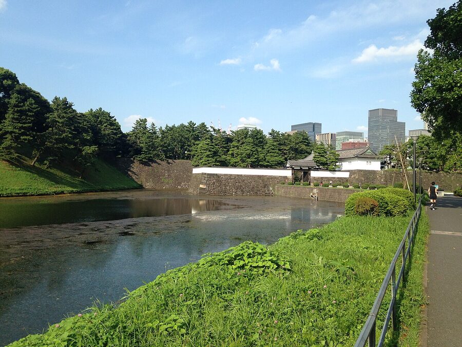 Sakuradamon gate and moat at Tokyo Imperial Palace