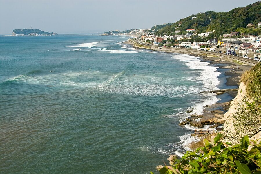 View of Shichirigahama beach from Inamuragasaki headland
