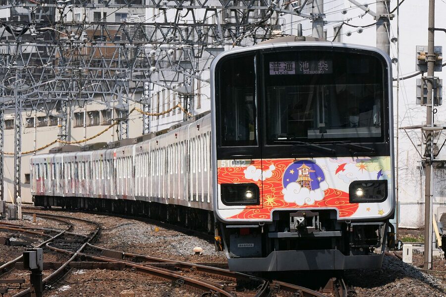 Tobu Tojo Line train at Kawagoe Station from Ikebukuro