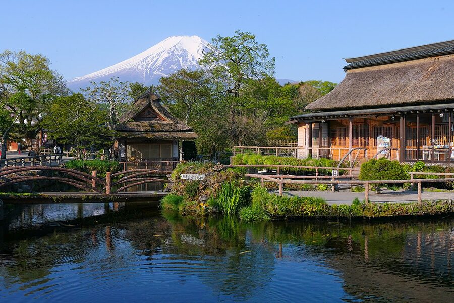 Oshino Hakkai Nakaike pond with thatched houses