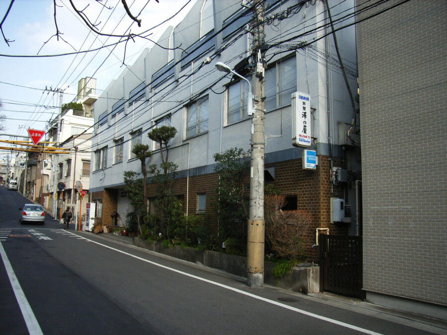 Sawanoya ryokan street in Yanaka