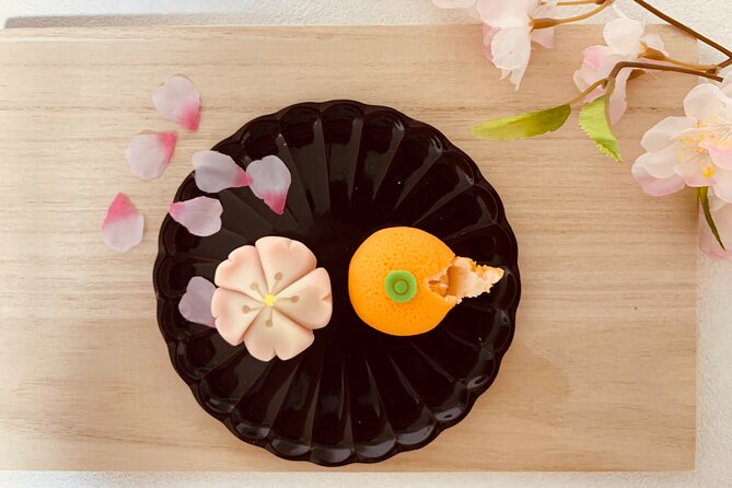 2 Hours Mochi &Nerikiri Making & Matcha Class in Bunkyo - A small home class in central Tokyo