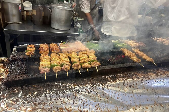 4 Hours Shibuya - Shinjuku Night Tour - Shinjuku after dark, from Kabukicho to the giant cat