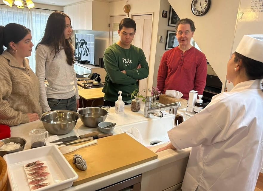 AKEMI's SUSHiKiTCHEN: A fun sushi cooking lesson in Tokyo - The limits you should consider