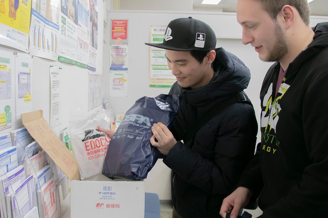 Akihabara Tailor-made Private Tour for Anime Fans - Akihabara GiGO and the joy of playing, not just browsing