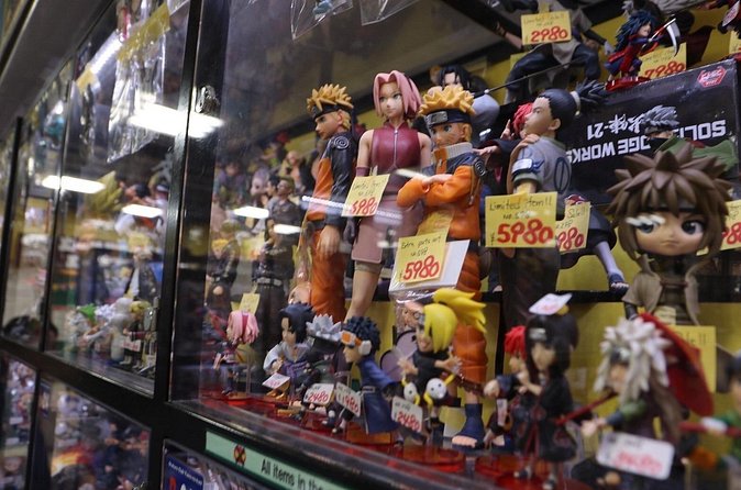 Akihabara Tour with Vintage Gaming Anime and Gachapon Experience - Taito Station for crane games and Mario Kart