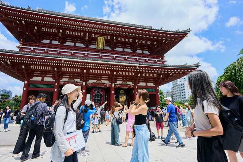 Asakusa: 2-Hour History Walking Tour & Local Food Tasting - What two hours feels like on foot