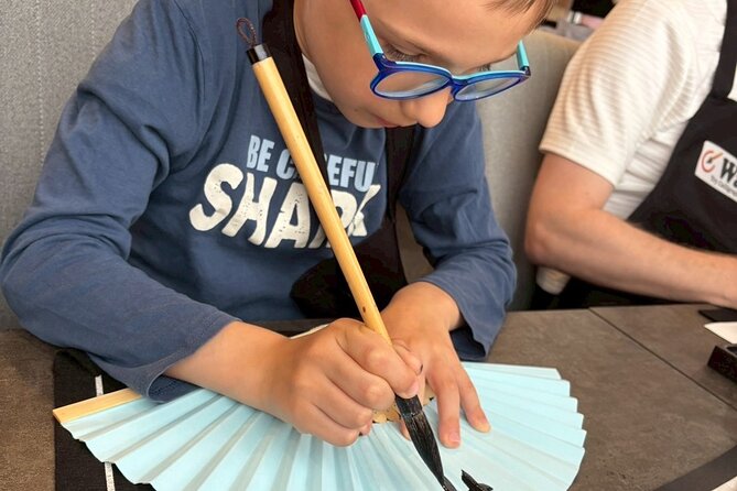 Asakusa：Japanese Calligraphy & Make your original folding fan! - Finding the studio from Senso-ji and Asakusa