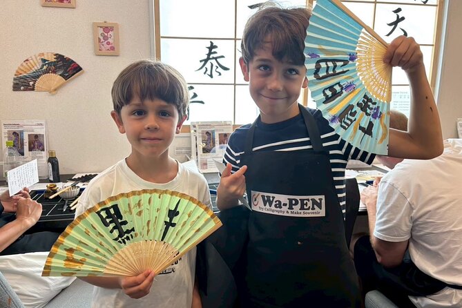 Asakusa：Japanese Calligraphy & Make your original folding fan!