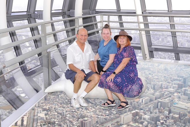 Asakusa: TOKYO SKYTREE Exploration after History Tour - Reading the dragons at Kaminarimon