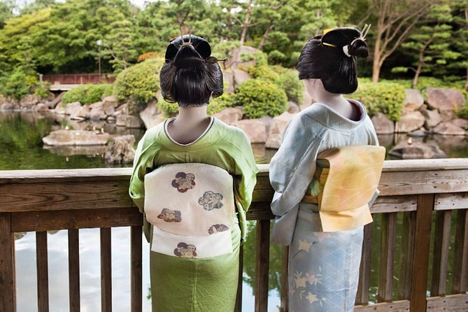 Authentic Geisha Performance with Dinner in Tokyo - Conversation is the part you cannot get from a show