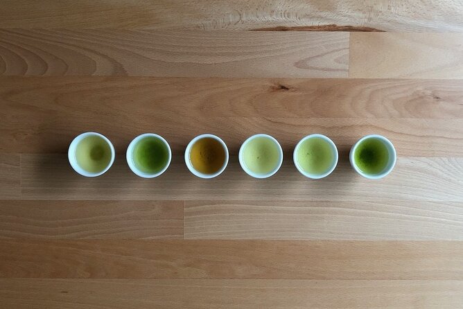 Authentic Japanese tea tasting session: sencha, matcha, gyokuro - Meeting Yosuke in Morishita