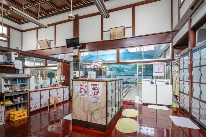 Authentic Onsen Experience Tattoo Friendly Hidden Gem in Shinjuku - Choosing between a full soak and a gentler introduction
