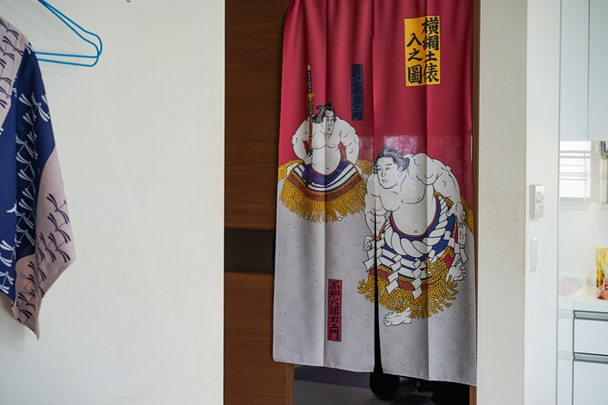 Authentic Sumo Experience in Tokyo: Enter the Sanctuary - The guide makes the difference