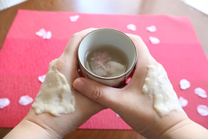 Beauty Vegan Dessert Cooking Class + Sake Kasu Hand Mask Trial! - A small class with room for questions