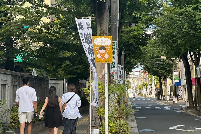Best of Downtown Tokyo: Nature, Coffee, & Japanese Sweets Tasting - Who should choose this experience