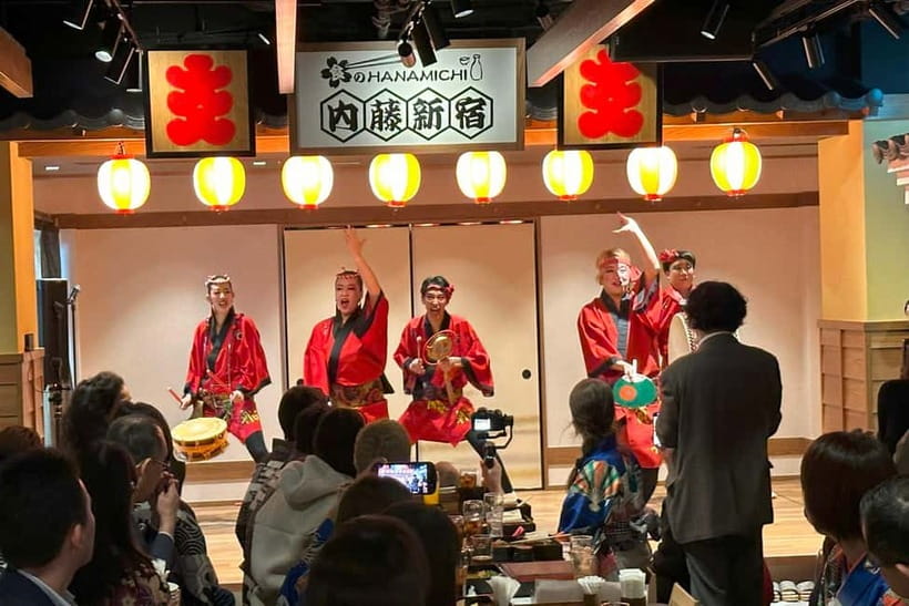 Bon Dance IZAKAYA in Shinjuku, Tokyo - What the atmosphere is like