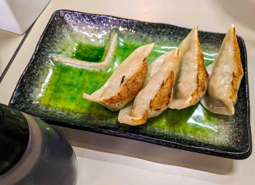 Breakfast Ramen Tour in Shinjuku, Tokyo - Second ramen shop: tonkotsu, other styles, and gyoza