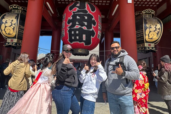 Chill Out in Tokyo: Personalized Private Tours with Local Friends - Ueno Park and Ame Yoko for food and local texture