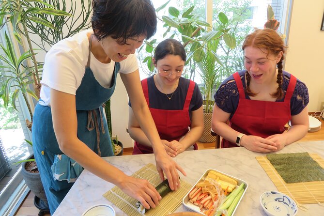 Cook Favorite Japanese Dishes with a Tokyo Mom - Starting with dashi, the quiet heart of the meal