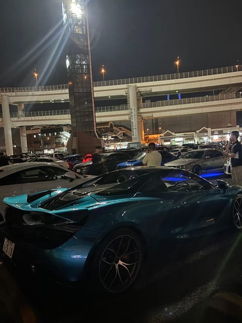 Daikoku cars meet experience by Porsche Macan - Daikoku PA and the changing car meet scene
