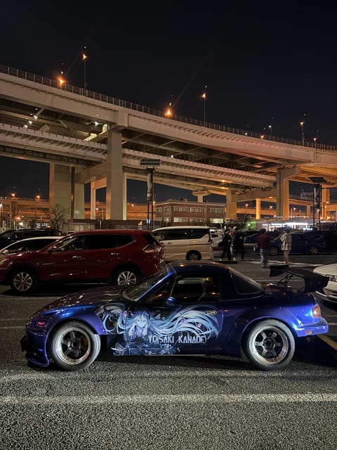 Daikoku cars meet experience by Porsche Macan - Tokyo Tower for the final photograph