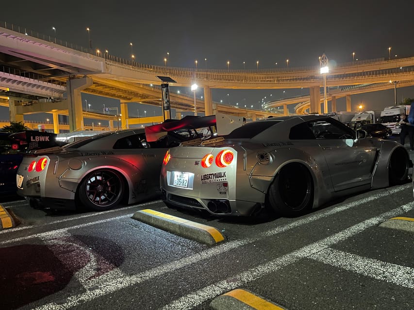 Daikoku Parking : going by this mini JDM - one customer only - The expressway ride through Tokyo