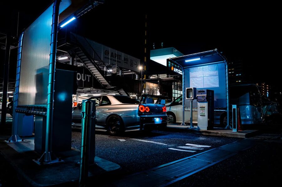 Daikoku & Tokyo JDM Night Tour in R34 or TopSecret R35 GT-R - The 30 to 40 minute cruise toward Daikoku PA