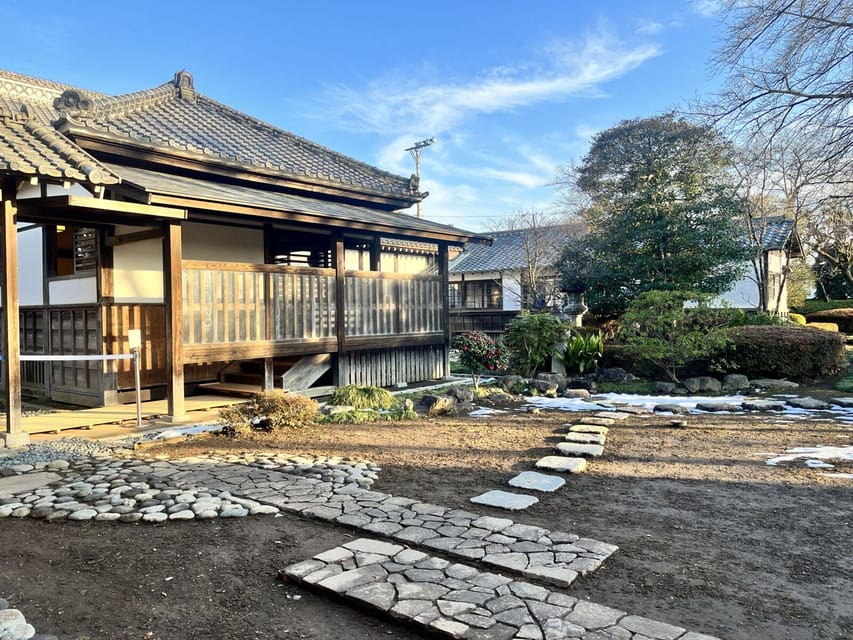 Day Tour from Tokyo : Experience Kawagoe and Edo Japan - Entering Kawagoe Castle’s Honmaru Palace
