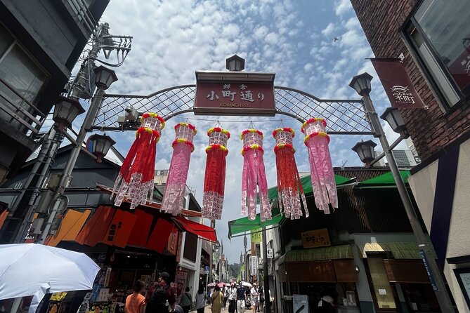 Day Trip to Kamakura & Enoshima: Shrines, Seaside, Temples & Tea - The guide’s role is central