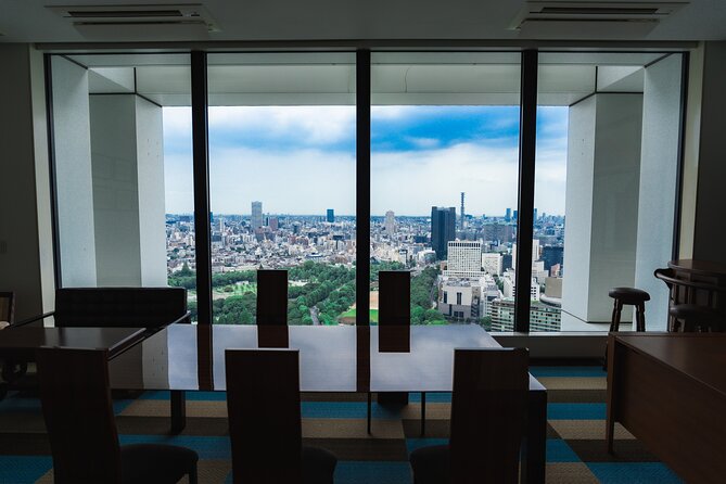 Discover Japanese Politics Over a Coffee in Tokyo - Talking with a current or former Diet member