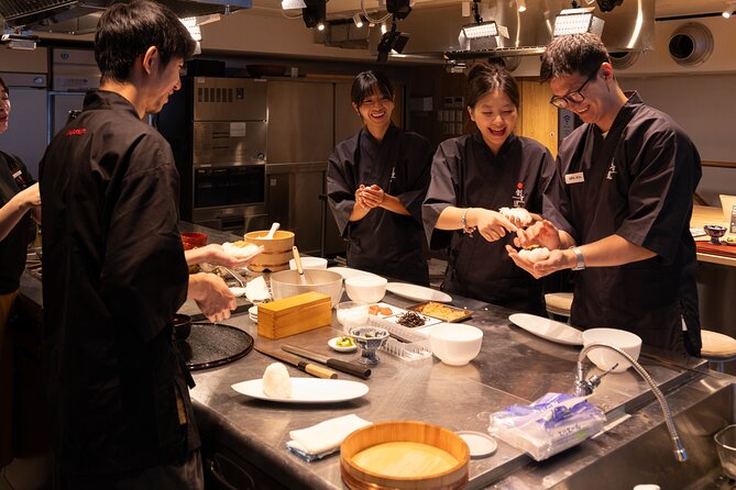 Discover Japanese Umami: Onigiri & Dashi Masterclass in Tokyo - Why dashi is the real lesson in this Tokyo class