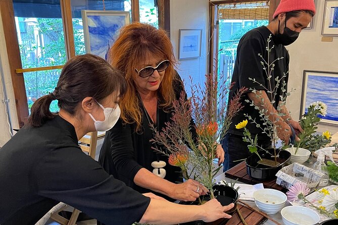 Discover the Art of Ikebana in Tokyo’s Historic Yanaka District - Yuyake Dandan and the neighborhood walk