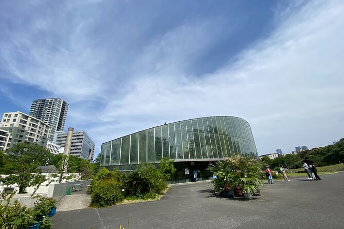 Discover the History of Shinjuku Gyoen – Private Walking Tour - Is two hours enough?