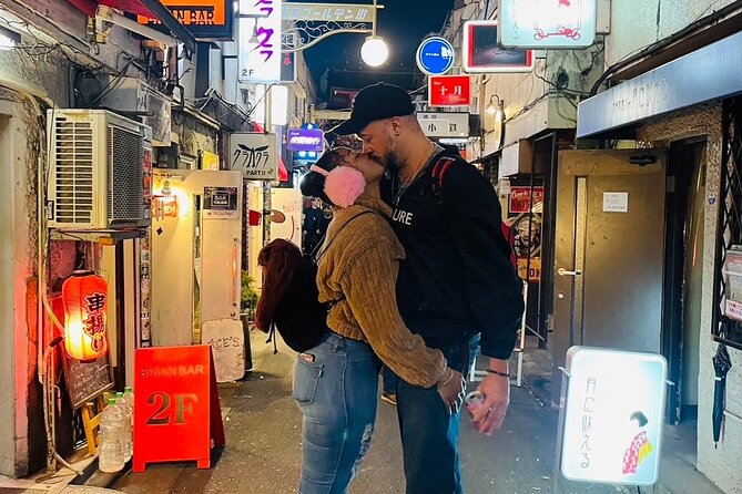 ENJOY-ALL-SHINJUKU《Red Light District Walking》with DEEPest info! - Shinjuku Golden Gai and its tiny bars