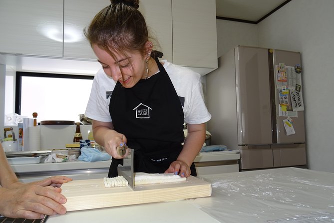 Experience all of Japanese culture and Japanese food experience classes "origami, udon, Japanese food, green tea, calligraphy" in 4 hours - Who will enjoy this most?
