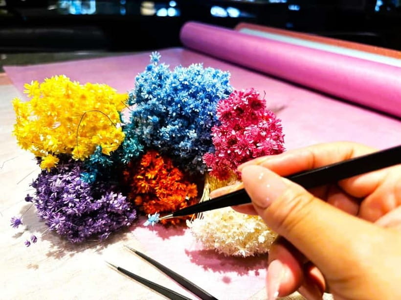 Experience Crafting a Flower-Adorned Mini Japanese Garden - A souvenir with more character than a shop purchase
