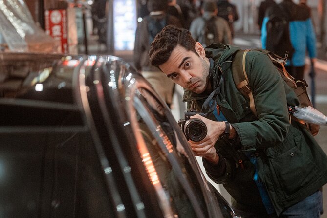 Explore Unique Tokyo Streets / Learn with a Pro Photographer - The photography lesson, from camera settings to creative tools