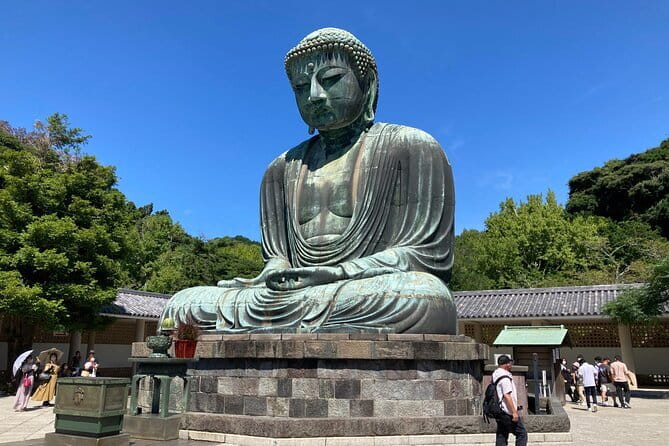 First time in Kamakura? Enjoy a Tour of All Must-sees! - Meigetsu-in: the round window and seasonal flowers
