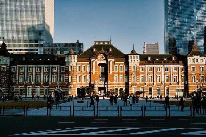 From the Imperial Palace to Odaiba : Time travel to Tokyo - Tokyo Station and the machinery of modern Japan