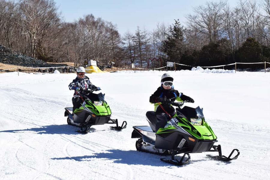 From Tokyo: Fujiyama Snow Resort Yeti Winter Ski Day Tour - What to wear and what to pack