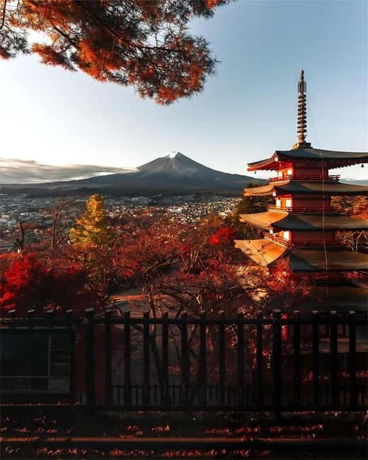 From Tokyo: Mt Fuji, Arakurayama and Kawaguchi Lake Day Trip