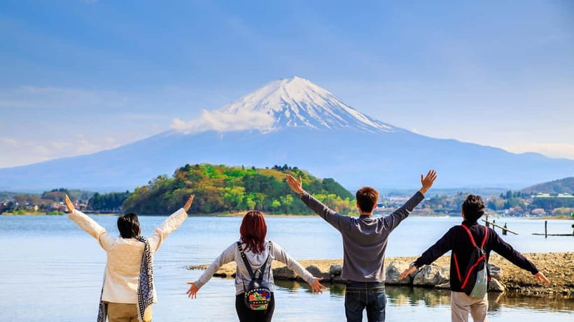 From Tokyo: Must-Visit Mount Fuji Highlight Full-Day Tour - Shiraito Waterfall brings a welcome change of scenery