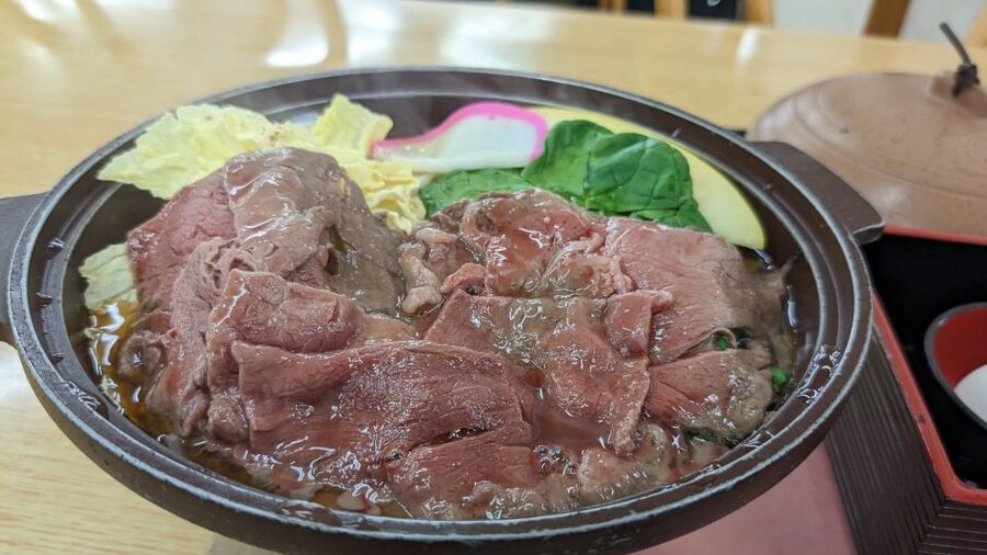 From Tokyo: Snow Monkey 1 Day Tour with Beef Sukiyaki Lunch - The seasonal Kamakura snow huts