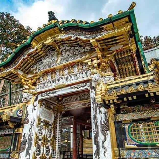 From Tokyo To Nikko Private Day Tour With English Guide - Lake Chuzenji and the mountain road
